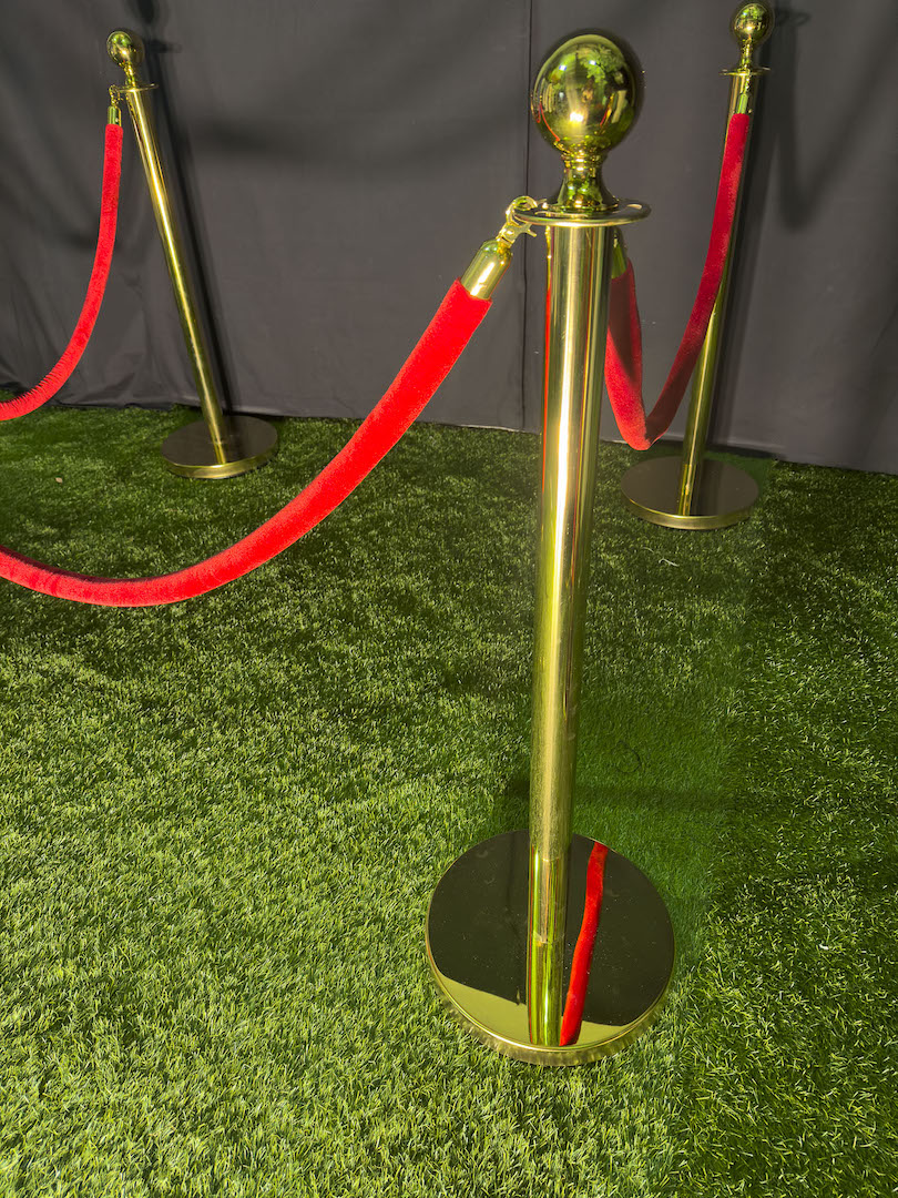 Gold Stanchion and Red Velvet Rope (Bollard) - Luxtree